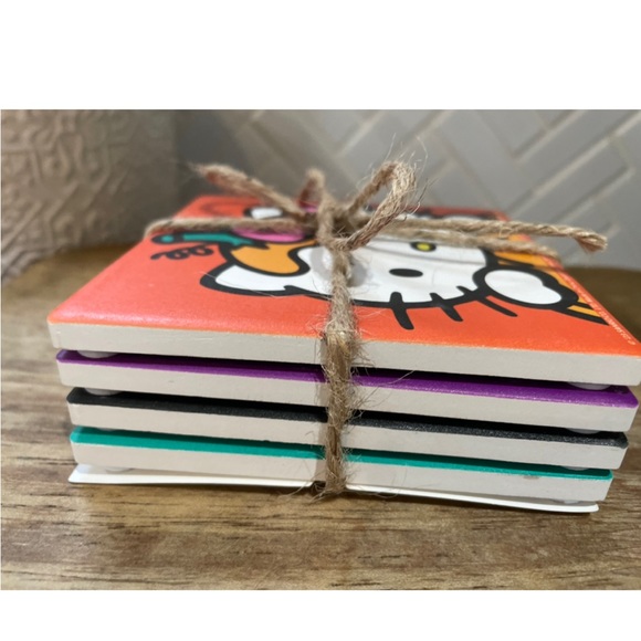 Hello Kitty Halloween Coasters 🎃 - Picture 4 of 5